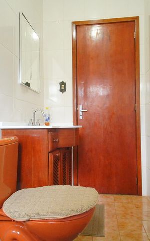 Casa para alugar com 177m², 6 quartos e 3 vagasBanheiro 1