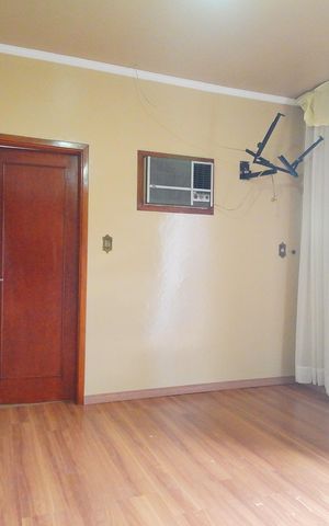 Casa para alugar com 177m², 6 quartos e 3 vagassuite