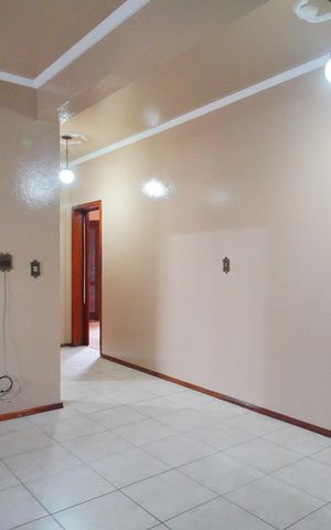 Casa para alugar com 177m², 6 quartos e 3 vagasSala