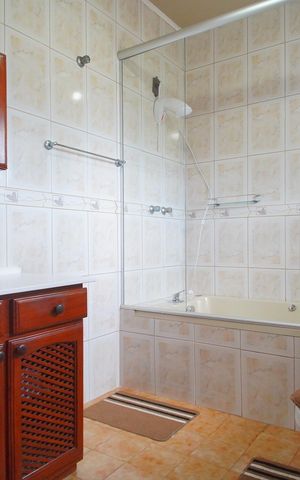 Casa para alugar com 177m², 6 quartos e 3 vagasBanheiro da Suíte