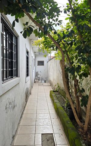 Casa à venda com 157m², 2 quartos e 2 vagas