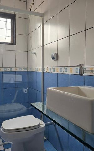 Casa à venda com 157m², 2 quartos e 2 vagas Casa à venda com 157m², 2 quartos e 2 vagasBanheiro Social