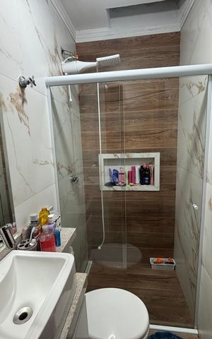 Casa à venda com 210m², 3 quartos e 2 vagas Casa à venda com 210m², 3 quartos e 2 vagasBanheiro da Suíte 2