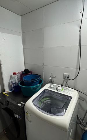 Casa à venda com 210m², 3 quartos e 2 vagas Casa à venda com 210m², 3 quartos e 2 vagasÁrea de Serviço