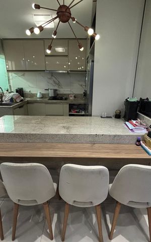 Casa à venda com 210m², 3 quartos e 2 vagas Casa à venda com 210m², 3 quartos e 2 vagasSala de Jantar