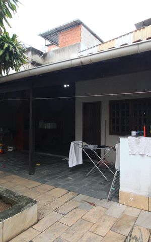 Casa à venda com 200m², 4 quartos e 1 vagaEdícula