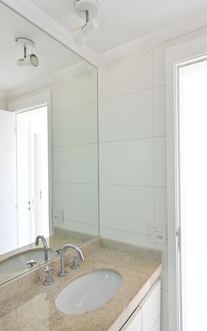Apartamento à venda com 73m², 2 quartos e 1 vagaBanheiro da Suíte