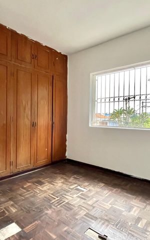 Casa à venda com 157m², 3 quartos e 2 vagas Casa à venda com 157m², 3 quartos e 2 vagasSuite