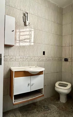 Casa à venda com 157m², 3 quartos e 2 vagas Casa à venda com 157m², 3 quartos e 2 vagasBanheiro da Suíte