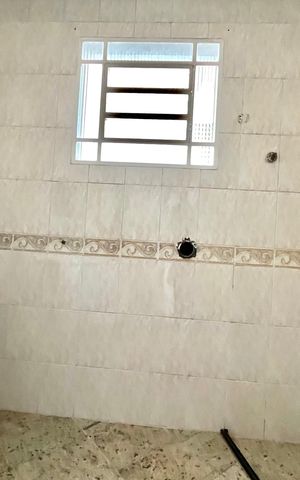 Casa à venda com 157m², 3 quartos e 2 vagas Casa à venda com 157m², 3 quartos e 2 vagasBanheiro Corredor