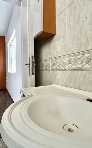 Casa à venda com 157m², 3 quartos e 2 vagas Casa à venda com 157m², 3 quartos e 2 vagasBanheiro da Suíte