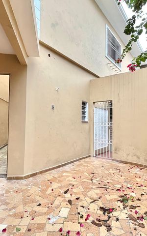 Casa à venda com 157m², 3 quartos e 2 vagas Casa à venda com 157m², 3 quartos e 2 vagasQuintal