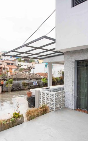 Casa à venda com 300m², 3 quartos e 2 vagasSacada