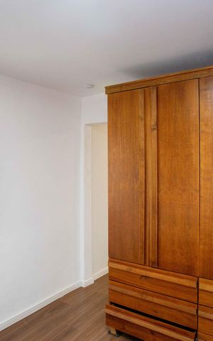 Casa à venda com 300m², 3 quartos e 2 vagasCloset da suíte