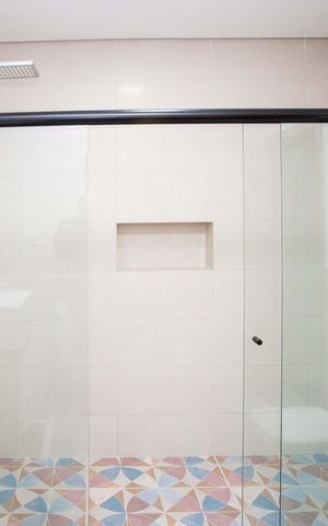 Casa à venda com 300m², 3 quartos e 2 vagasBanheiro da Suíte
