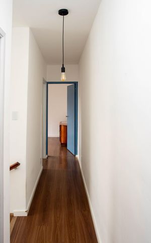 Casa à venda com 300m², 3 quartos e 2 vagasCorredor