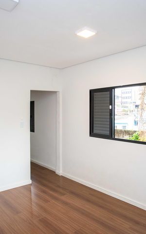 Casa à venda com 300m², 3 quartos e 2 vagasSuíte