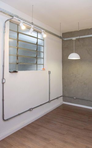 Casa à venda com 300m², 3 quartos e 2 vagasEscritório