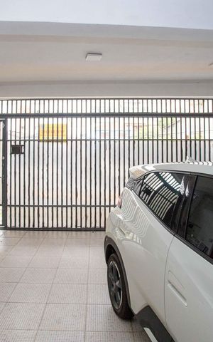 Casa à venda com 300m², 3 quartos e 2 vagasGaragem