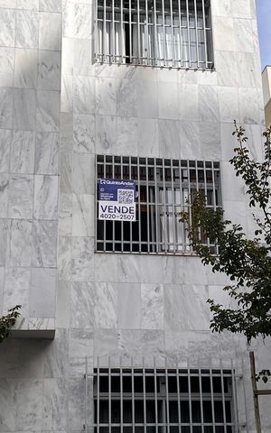 Apartamento à venda com 120m², 4 quartos e 2 vagas Apartamento à venda com 120m², 4 quartos e 2 vagasPlaca
