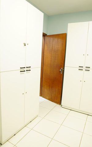 Casa à venda com 300m², 4 quartos e 4 vagas