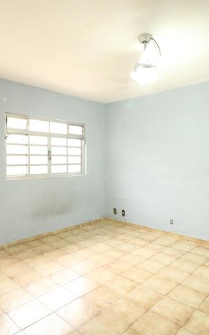 Casa para alugar com 384m², 4 quartos e 5 vagasCasa dos Fundos