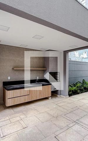 Apartamento à venda com 38m², 2 quartos e sem vaga Apartamento à venda com 38m², 2 quartos e sem vagaChurrasqueira
