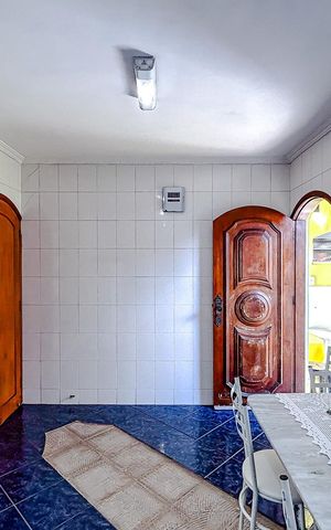 Casa à venda com 150m², 2 quartos e 2 vagasCozinha