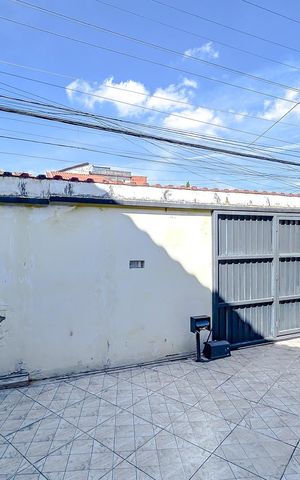 Casa à venda com 150m², 2 quartos e 2 vagasGaragem