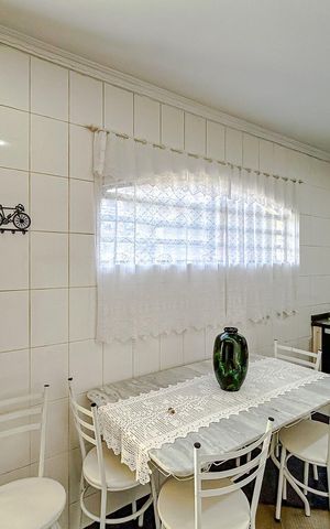 Casa à venda com 150m², 2 quartos e 2 vagasCozinha