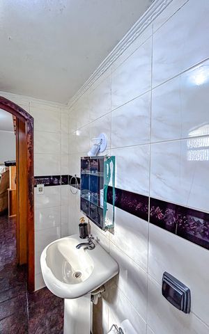 Casa à venda com 150m², 2 quartos e 2 vagasBanheiro da Suíte