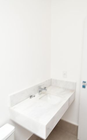 Casa de condomínio à venda com 245m², 3 quartos e 2 vagasBanheiro Suíte