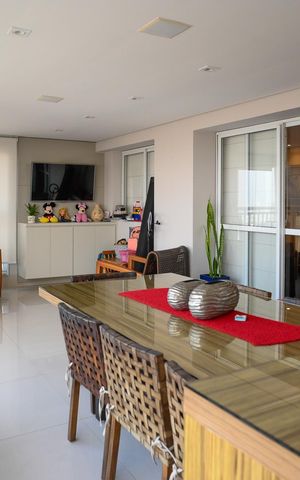 Apartamento à venda com 143m², 3 quartos e 3 vagasVaranda