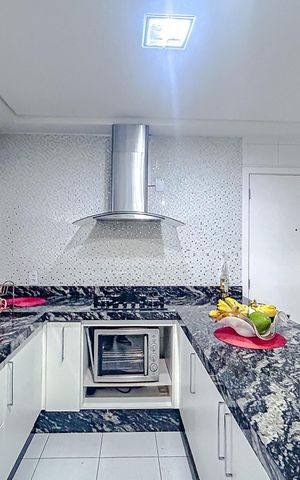 Apartamento à venda com 243m², 4 quartos e 4 vagasCozinha