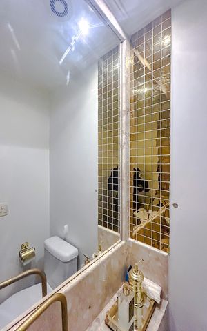 Apartamento à venda com 243m², 4 quartos e 4 vagasLavabo