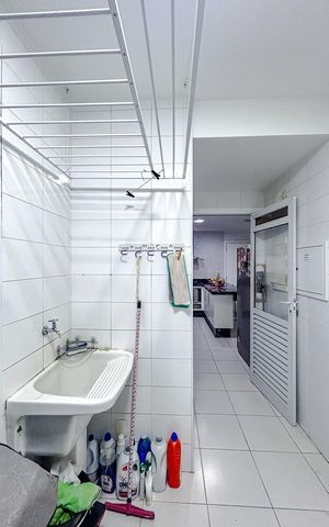 Apartamento à venda com 243m², 4 quartos e 4 vagasÁrea de Serviço