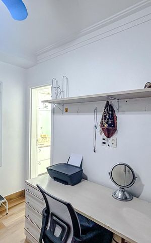 Apartamento à venda com 243m², 4 quartos e 4 vagasQuarto 4 - Suíte