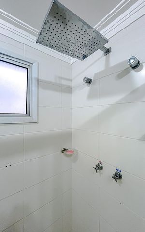 Apartamento à venda com 243m², 4 quartos e 4 vagasBanheiro da Suíte 1