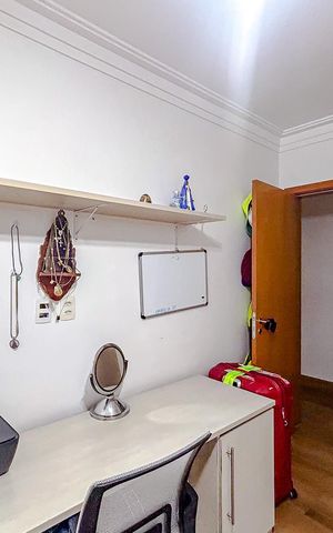 Apartamento à venda com 243m², 4 quartos e 4 vagasQuarto 4 - Suíte