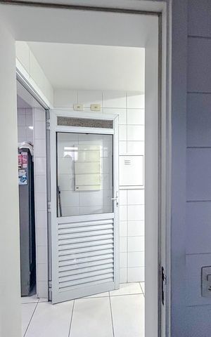 Apartamento à venda com 243m², 4 quartos e 4 vagasBanheiro de serviço