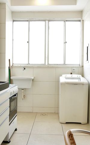 Apartamento à venda com 65m², 2 quartos e 2 vagas Apartamento à venda com 65m², 2 quartos e 2 vagasCozinha e Área de Serviço