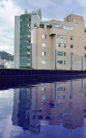 Apartamento à venda com 65m², 2 quartos e 2 vagas Apartamento à venda com 65m², 2 quartos e 2 vagasÁrea comum - Piscina