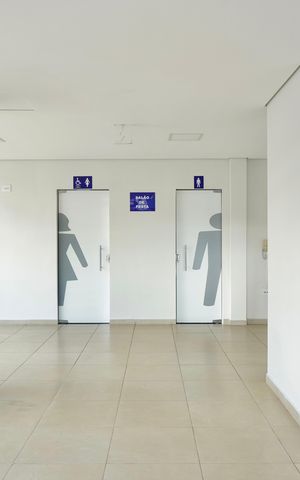 Apartamento à venda com 65m², 2 quartos e 2 vagas Apartamento à venda com 65m², 2 quartos e 2 vagasÁrea comum - Salão de festas