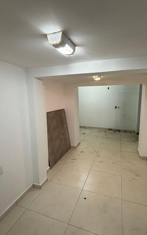 Casa à venda com 369m², 3 quartos e 2 vagasÁrea de Serviço