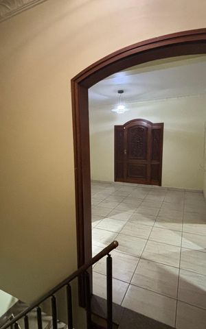 Casa à venda com 369m², 3 quartos e 2 vagasCorredor