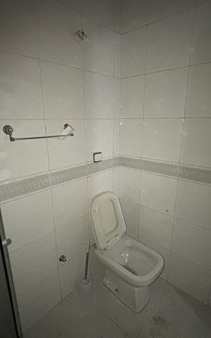 Casa à venda com 369m², 3 quartos e 2 vagasBanheiro