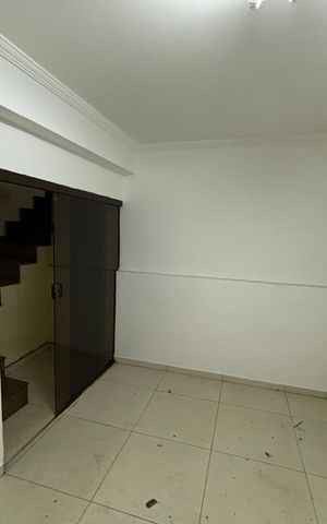 Casa à venda com 369m², 3 quartos e 2 vagasÁrea de Serviço