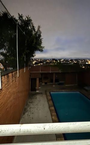 Casa à venda com 369m², 3 quartos e 2 vagasVaranda