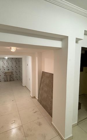 Casa à venda com 369m², 3 quartos e 2 vagasÁrea de Serviço