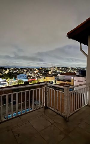 Casa à venda com 369m², 3 quartos e 2 vagasVaranda